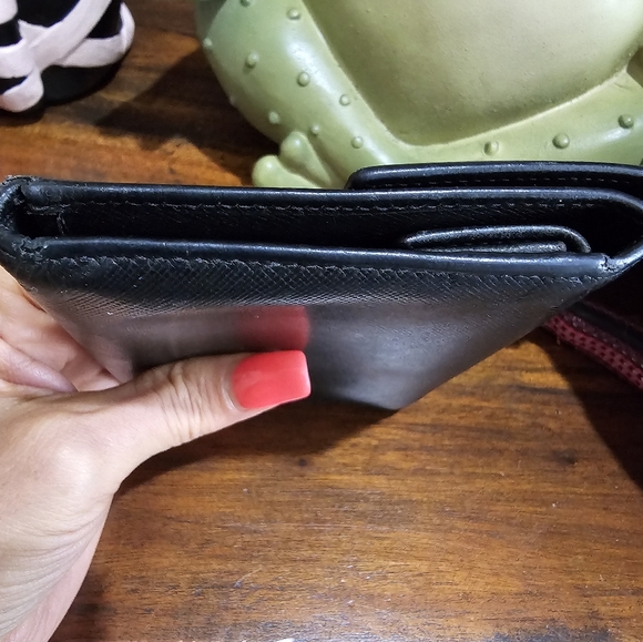 Prada Saffiano leather black wallet - Picture 3 of 13